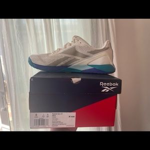 Training shoes - mens 8 - women’s 9.5